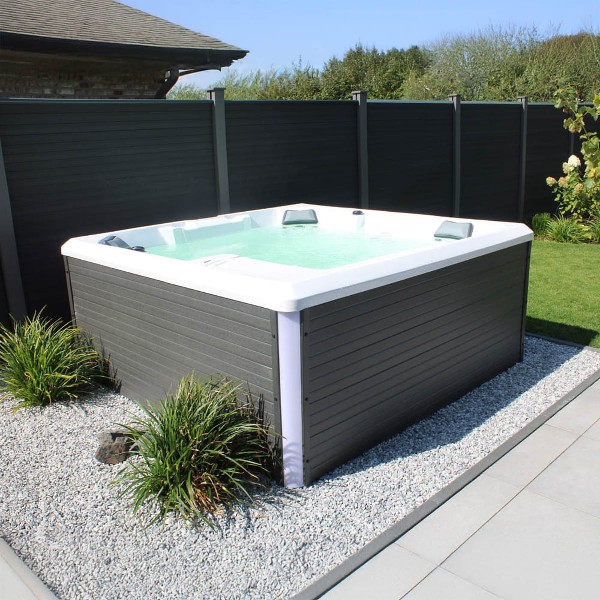 Home Deluxe - Outdoor-Whirlpool 